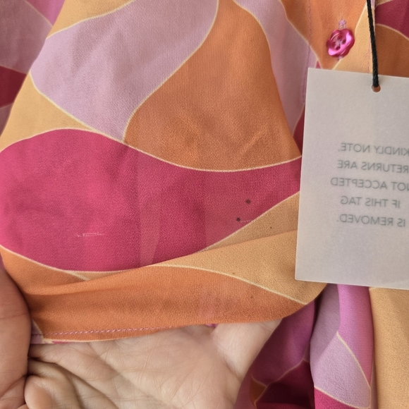 NWT Lovers + Friends Feeling Groovy Romper in Fuschia Geo Pink Small Fla… - Picture 7 of 10